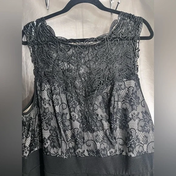 Love Squared Women’s Black and Lace dress size 3X New w/o tags - Picture 5 of 7